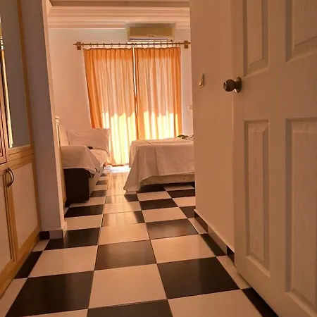 Hotel London House Hotel
