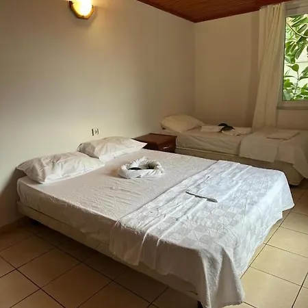 London House Hotel *