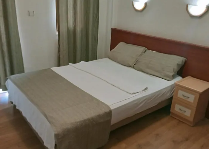 London House Hotel